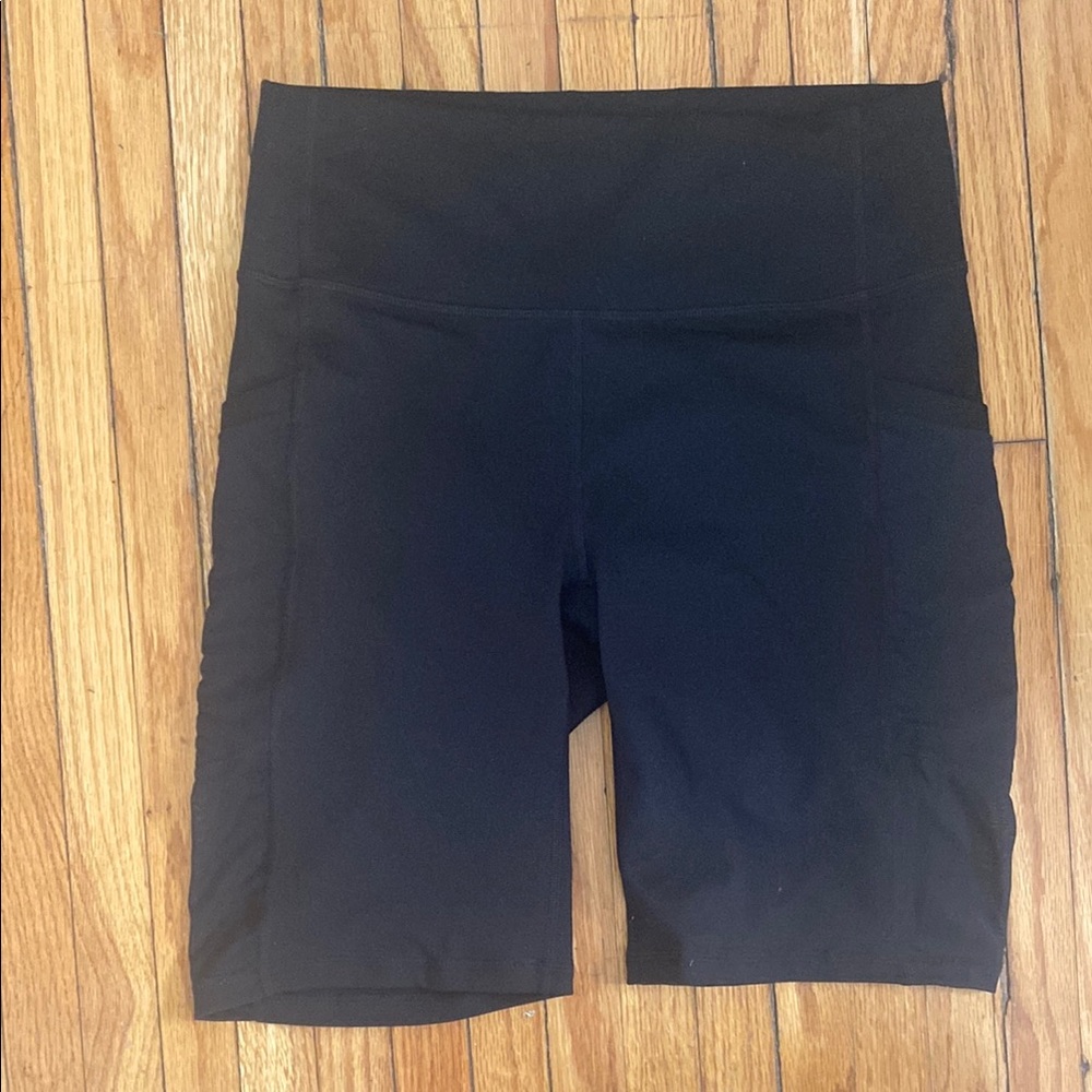 Fabletics Women's Black Bike Yoga Shorts size Small